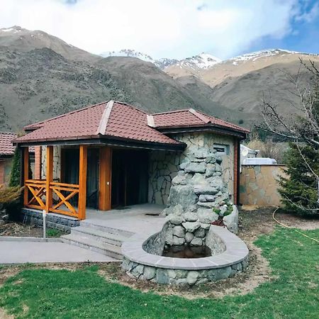 Vardisubani Villa Kazbegi Extérieur photo