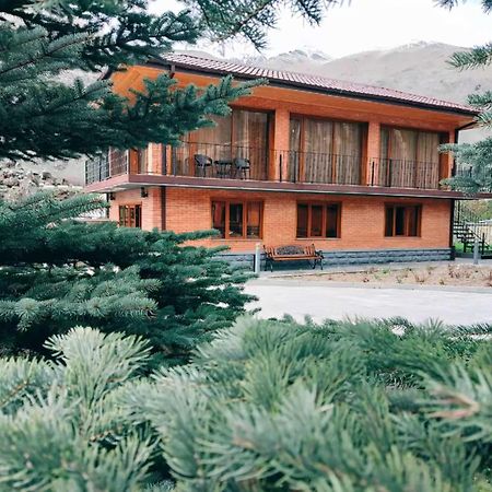 Vardisubani Villa Kazbegi Extérieur photo