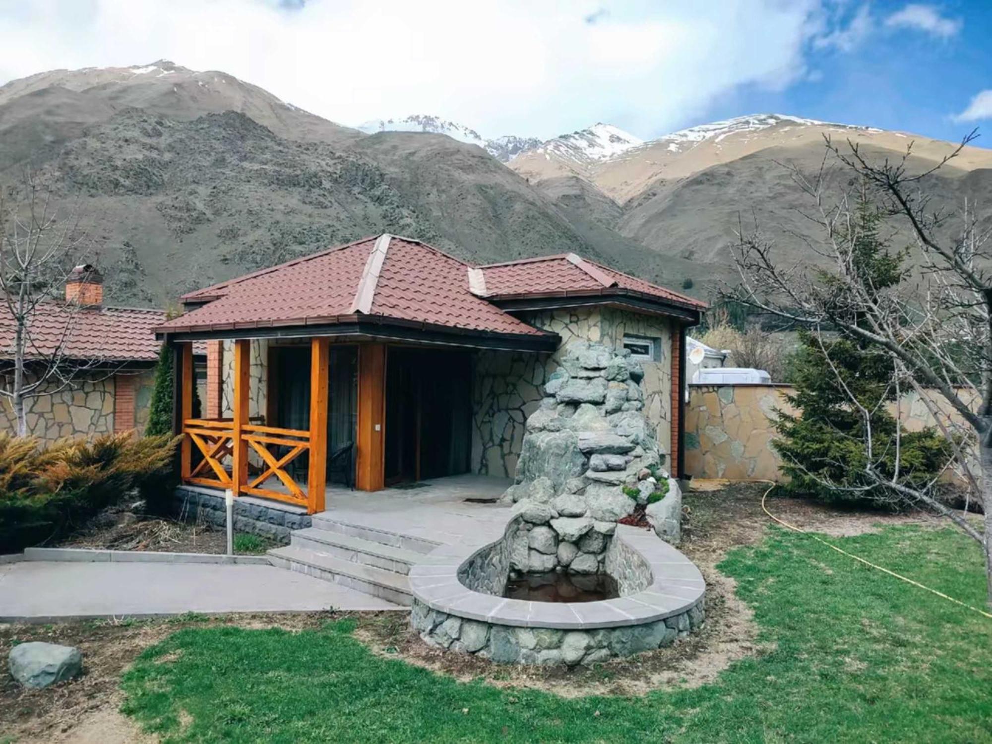 Vardisubani Villa Kazbegi Extérieur photo