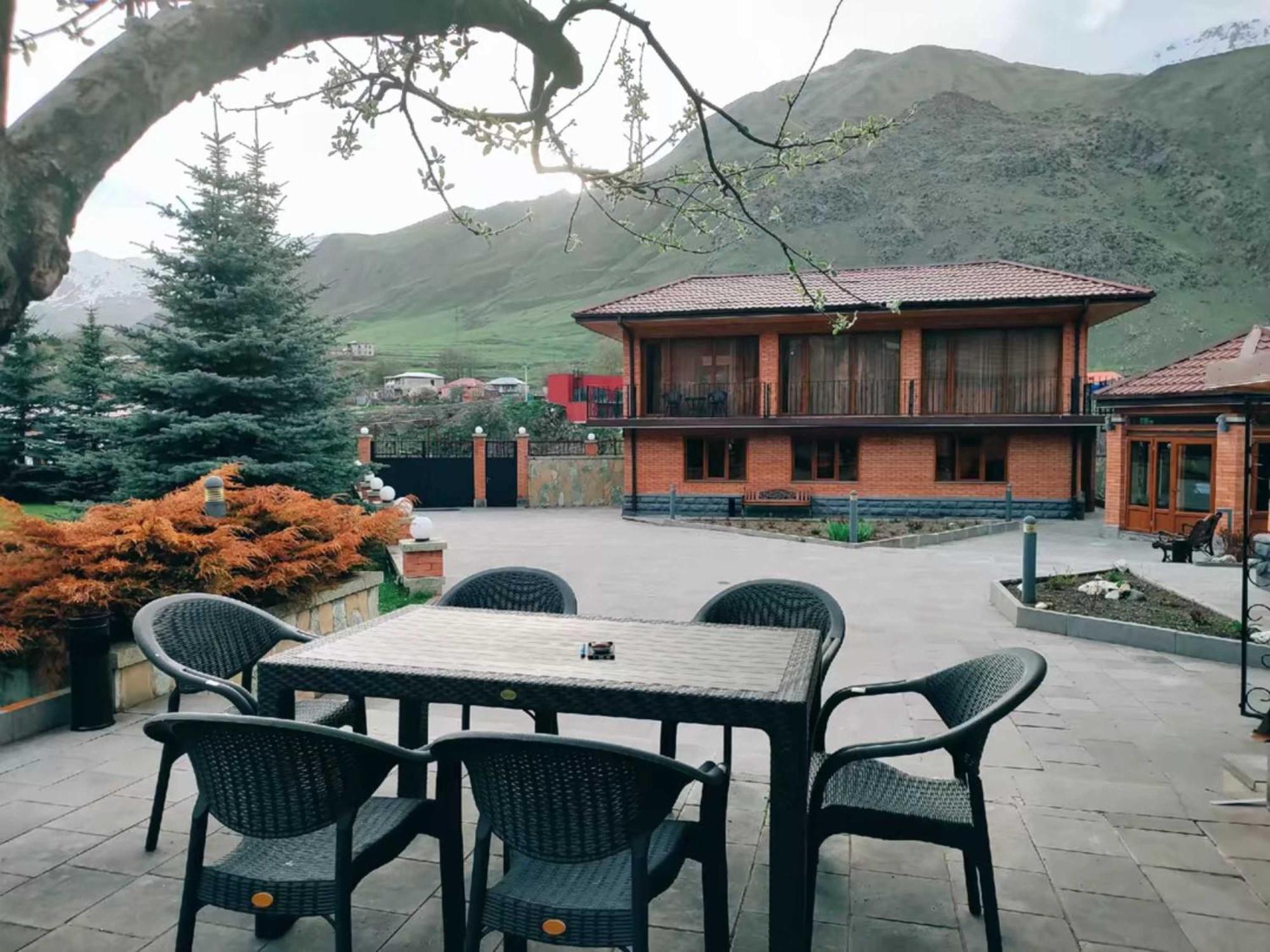 Vardisubani Villa Kazbegi Extérieur photo
