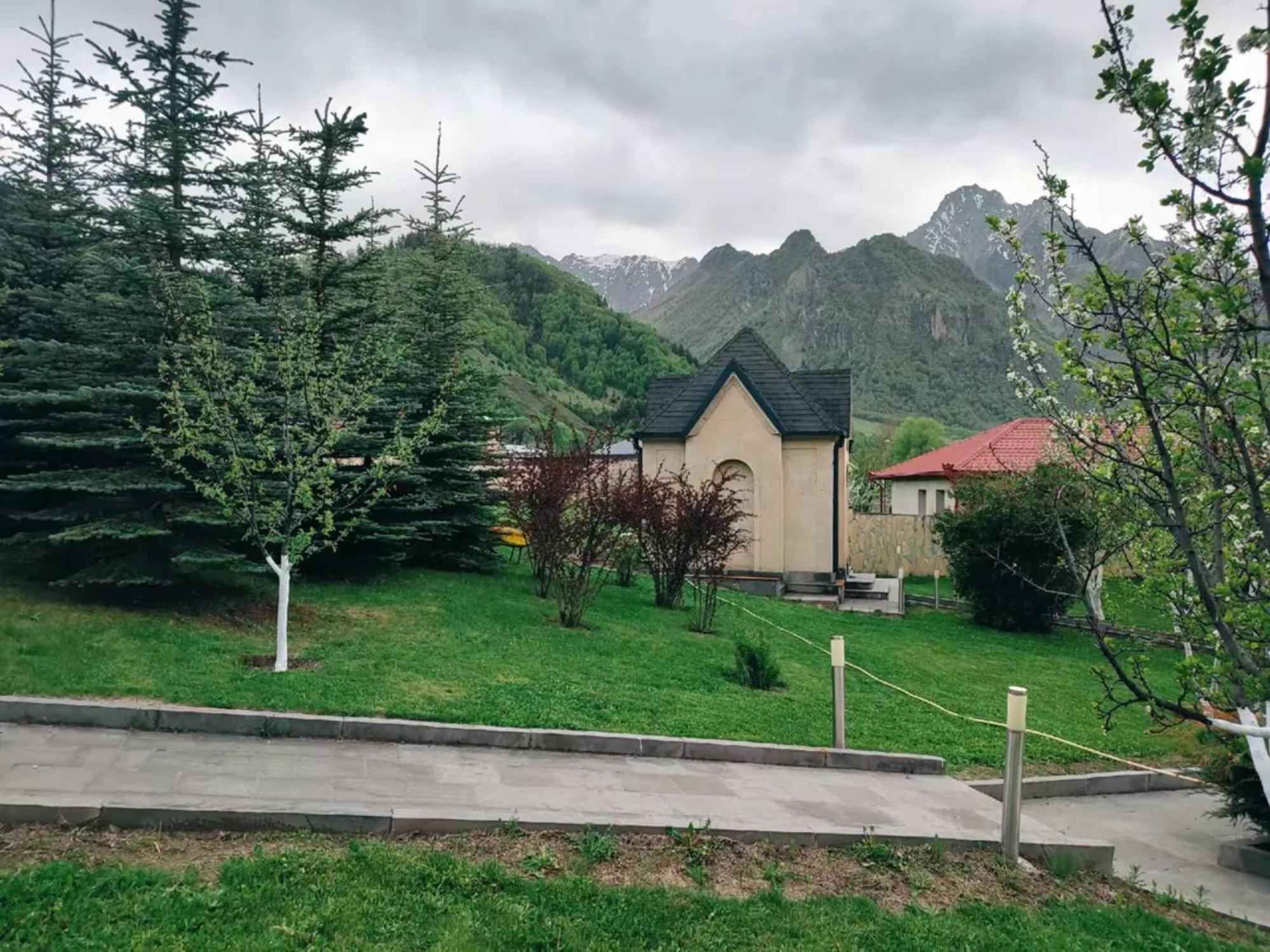 Vardisubani Villa Kazbegi Extérieur photo